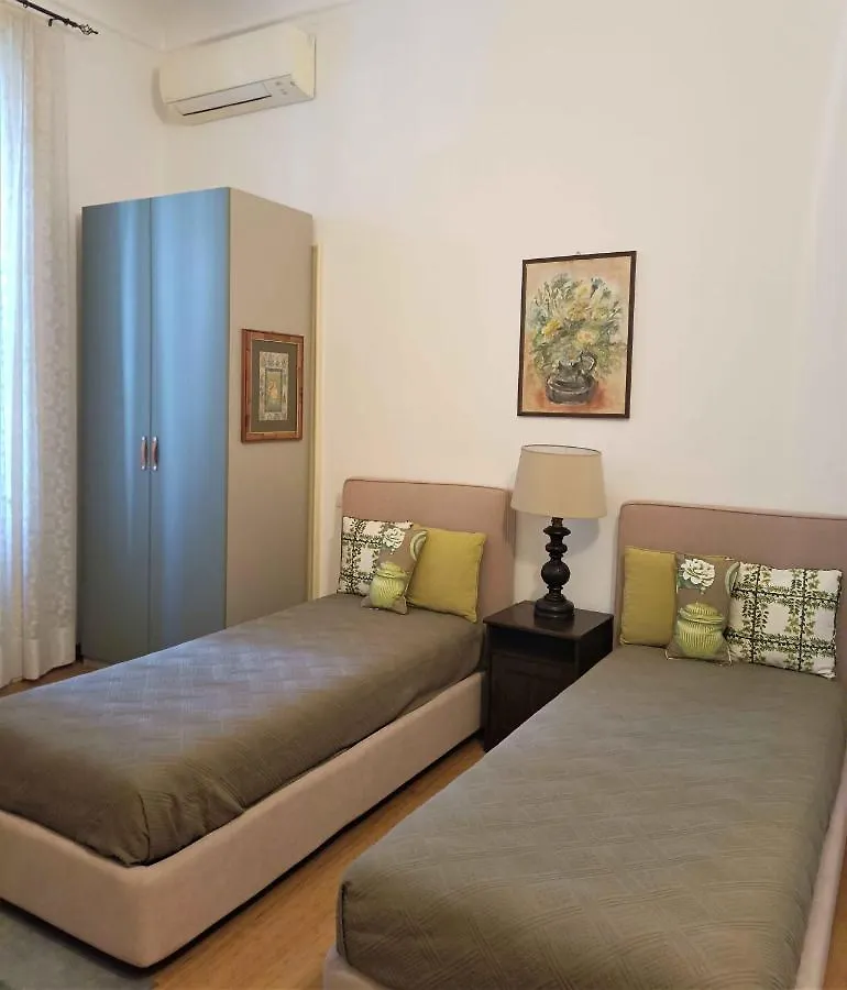 La Casa Dei Quadri Porta Venezia Apartment Milan Italy
